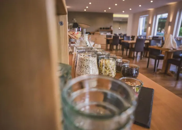 温格特格伦 - 科尼利厄斯酒店 3*